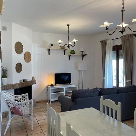 Agradable Casa Rural Con Chimenea En Interior Higuera De La Sierra  Zewnętrze zdjęcie